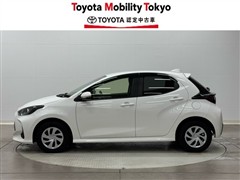 ヤリス HV X