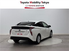 プリウス Sセーフティプラス