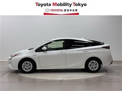 プリウス Sセーフティプラス