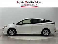 プリウス Sセーフティプラス