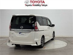 セレナWハイウェイスターVセレクション2