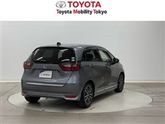 フィット e:HEV リュクス