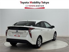 プリウス A