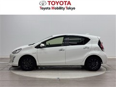 アクア S スタイルブラック