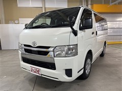 ハイエースバン