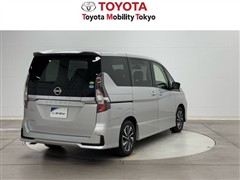セレナW ハイウェイスター V