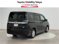 ヴォクシー HV V
