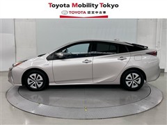 プリウス A