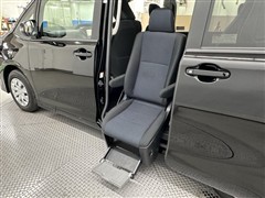 ノアXサイドリフトアップチルトシート