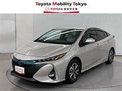 トヨタ　プリウスPHV A プレミアム