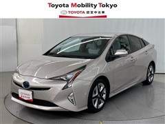 トヨタ　プリウス A ツーリングセレクション
