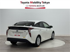 プリウス Sセーフティプラス