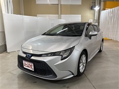 トヨタ カローラツーリング HV S