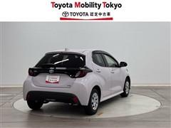 ヤリス HV X