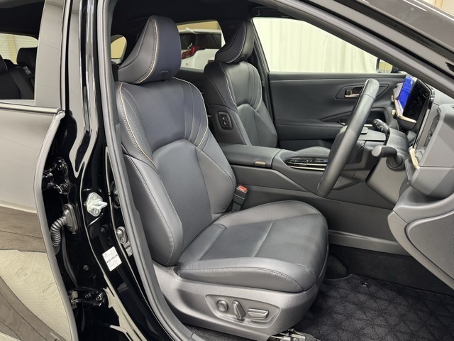 クラウン スポーツ HV Z（0360116A14426）の中古車 | トヨタ認定中古車