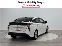 プリウスSセーフティプラスツート-ン