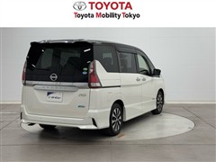 セレナHVハイウェイスターVセレクション