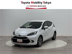 トヨタ　アクア Z