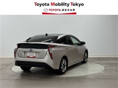 プリウス S セーフティー+ツートーン