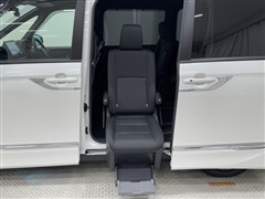 ヴォクシーHV S-Gサイドリフト