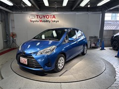 トヨタ ヴィッツ F