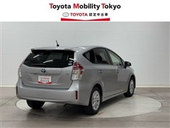 プリウスアルファ S