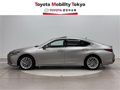 ES300h バージョンL