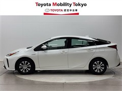 プリウス A