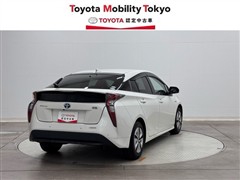 プリウス A