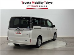 ヴォクシー HV V