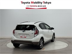 アクア X-URBAN