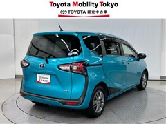 シエンタHV ファンベースG クエロ