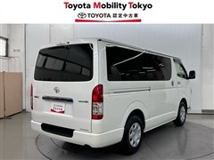ハイエースV SーGLダークP2