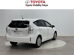 プリウスアルファ S