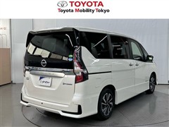 セレナ E-パワー ハイウェイスターV