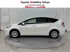 プリウスアルファ S