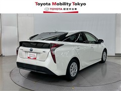 プリウス Sセーフティープラス