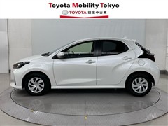 ヤリス ハイブリッド X