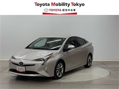 トヨタ プリウス A プレミアムツーリング