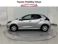ヤリス HV X