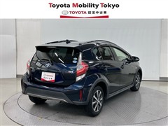 アクア クロスオーバー
