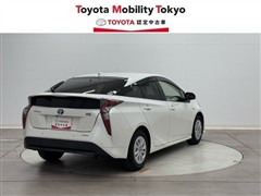 プリウス Sセーフティプラス