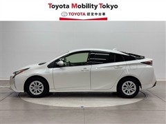 プリウス Sセーフティプラス