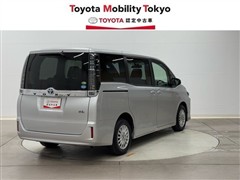ヴォクシー HV V