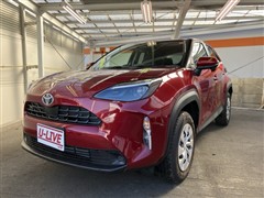 ヤリスクロス X