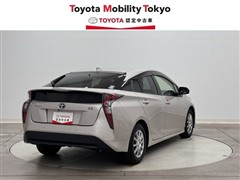 プリウス Sセーフティプラス