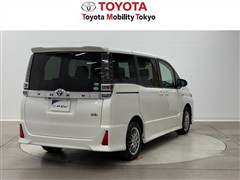 ヴォクシーHV ZS