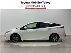 プリウス Sセーフティプラス