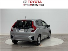 フィット 13G Fパッケージ