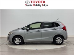 フィット 13G Fパッケージ